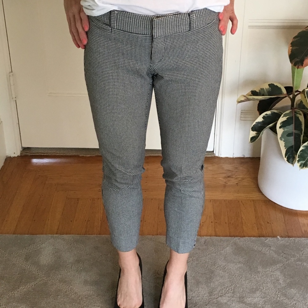 Banana Republic Sloan Capri pants - 00P